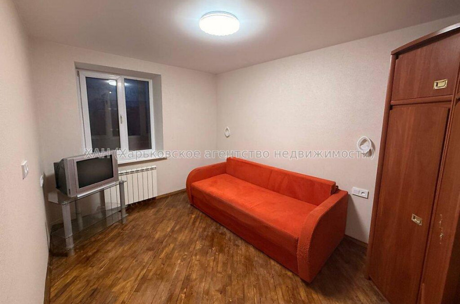 Продам квартиру, Аэрокосмический пр. , 2 кім., 55 м², капитальный ремонт 