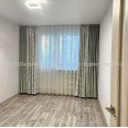 Продам квартиру, Натальи Ужвий ул. , 3  ком., 70 м², капитальный ремонт 