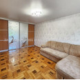 Продам квартиру, Натальи Ужвий ул. , 3  ком., 70 м², капитальный ремонт 