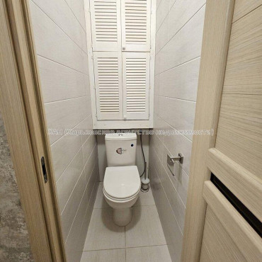 Продам квартиру, Натальи Ужвий ул. , 3  ком., 70 м², капитальный ремонт 