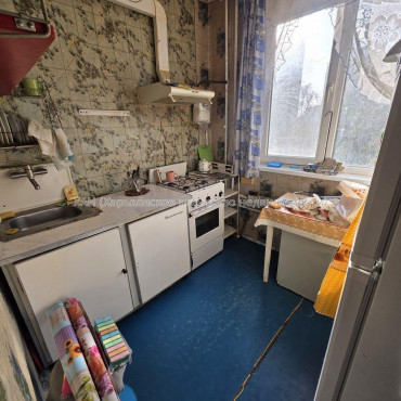 Продам квартиру, Академика Павлова ул. , 3  ком., 65.80 м², советский ремонт 