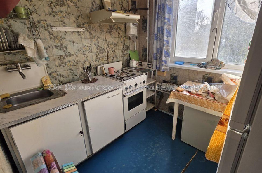 Продам квартиру, Академика Павлова ул. , 3  ком., 65.80 м², советский ремонт 