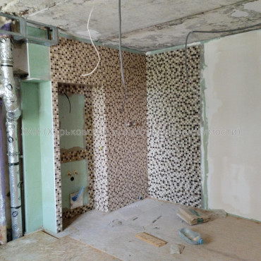 Продам нежилую недвижимость, помещение свободного назначения , 7  ком., 202 м², частичный ремонт 