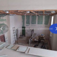 Продам нежилую недвижимость, помещение свободного назначения , 7  ком., 202 м², частичный ремонт 