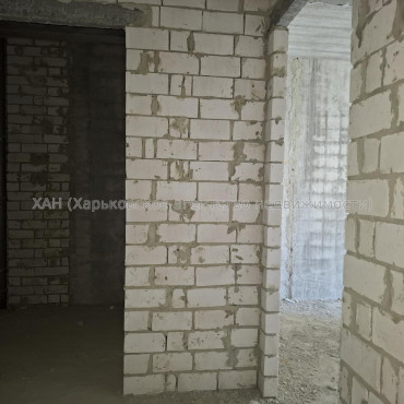Продам квартиру, Героев Харькова просп. , 1  ком., 42.20 м², без внутренних работ 
