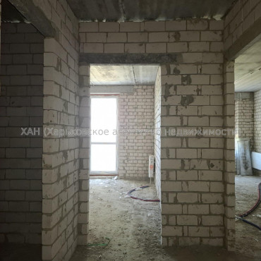 Продам квартиру, Героев Харькова просп. , 1  ком., 42.20 м², без внутренних работ 