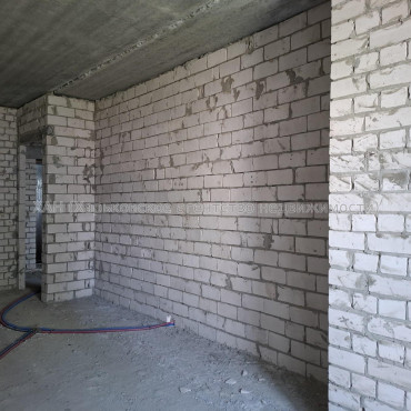 Продам квартиру, Героев Харькова просп. , 1  ком., 42.20 м², без внутренних работ 