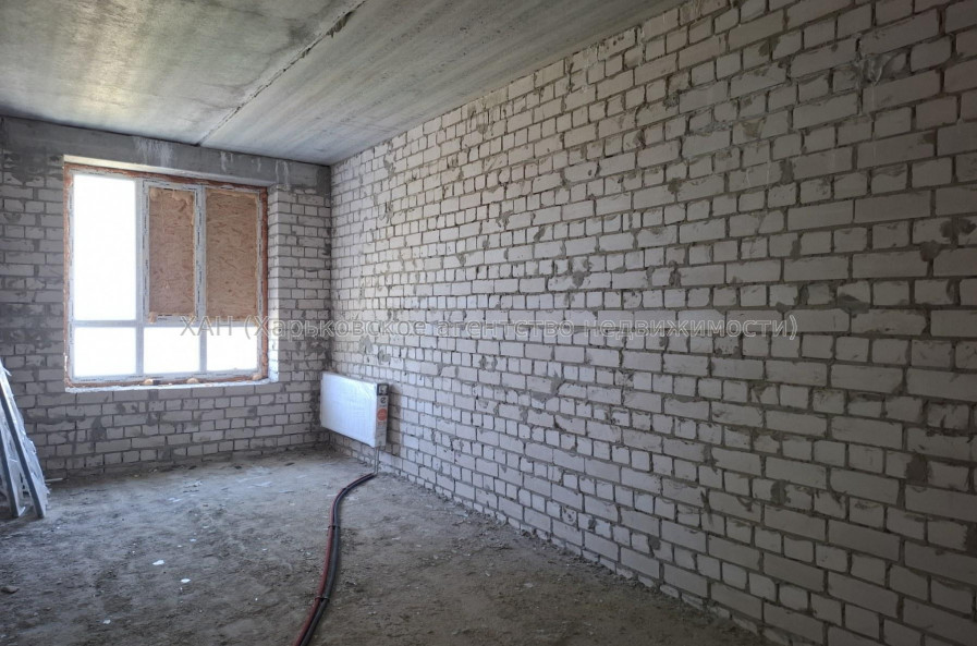 Продам квартиру, Героев Харькова просп. , 1  ком., 42.20 м², без внутренних работ 