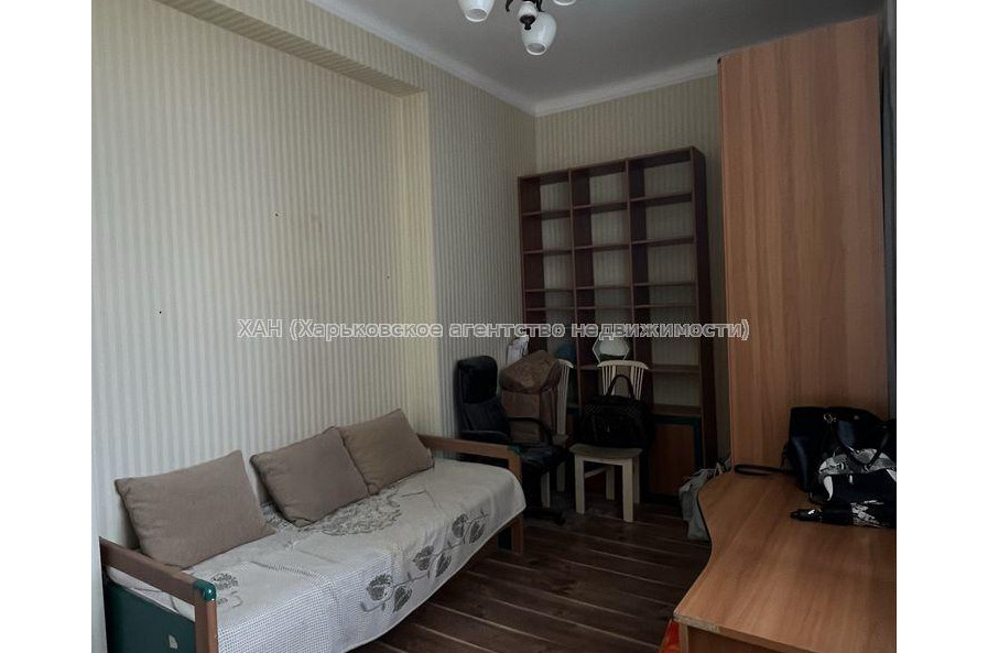 Продам квартиру, Гиршмана ул. , 5  ком., 110 м², капитальный ремонт 
