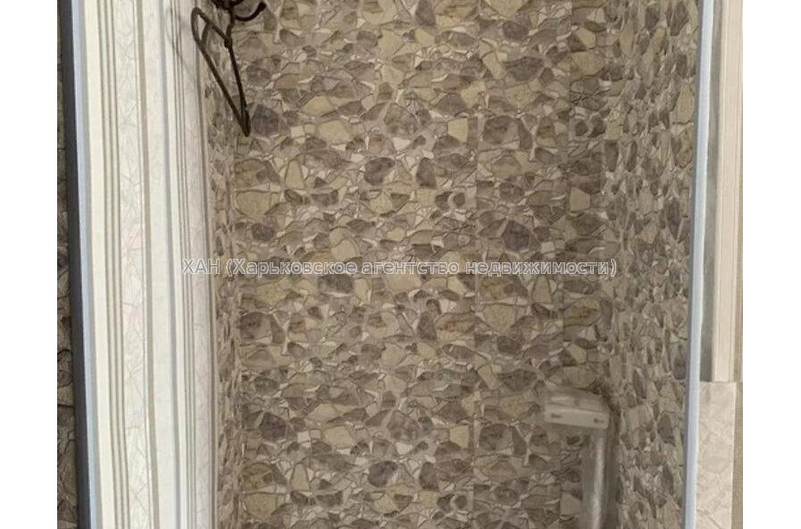 Продам квартиру, Власенко ул. , 15  ком., 19 м², косметический ремонт 