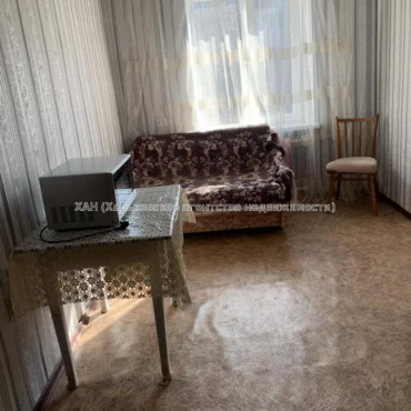 Продам квартиру, Власенко ул. , 15  ком., 19 м², косметический ремонт 