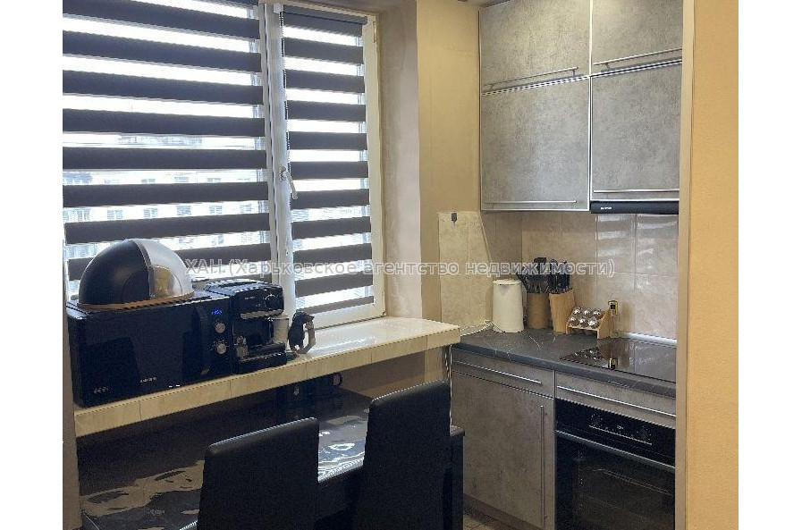 Продам квартиру, Зубарева Александра ул. , 1  ком., 33 м², капитальный ремонт 