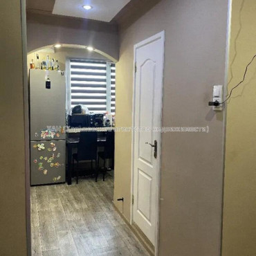 Продам квартиру, Зубарева Александра ул. , 1  ком., 33 м², капитальный ремонт 