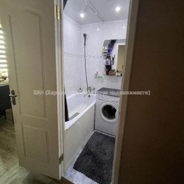 Продам квартиру, Зубарева Александра ул. , 1  ком., 33 м², капитальный ремонт 