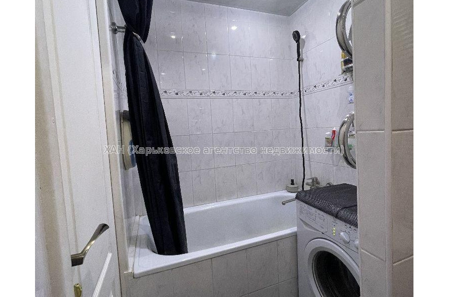 Продам квартиру, Зубарева Александра ул. , 1  ком., 33 м², капитальный ремонт 