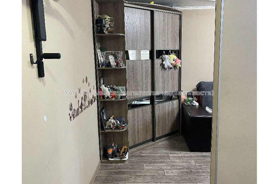 Продам квартиру, Зубарева Александра ул. , 1  ком., 33 м², капитальный ремонт 