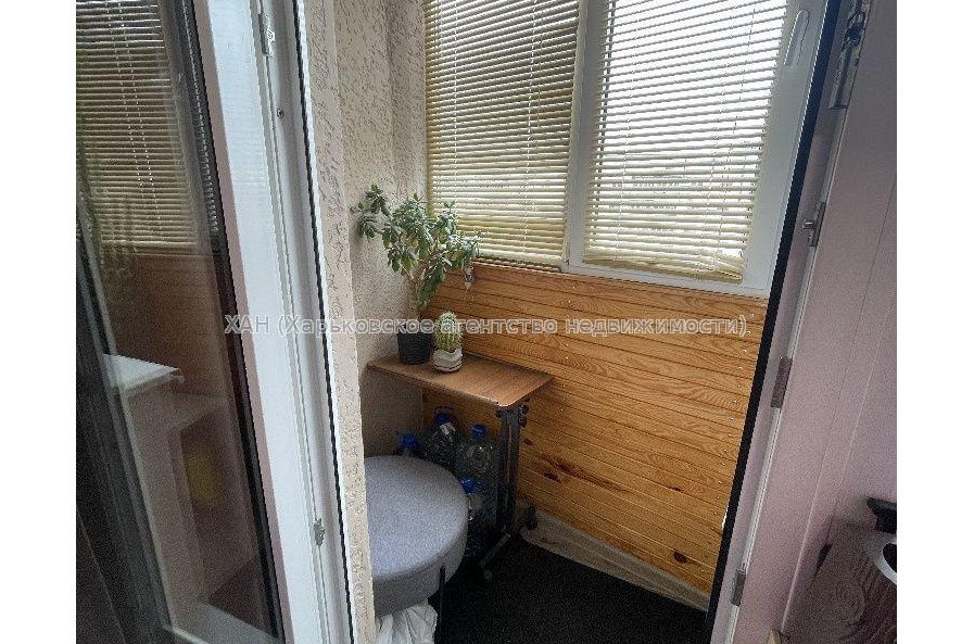 Продам квартиру, Зубарева Александра ул. , 1  ком., 33 м², капитальный ремонт 
