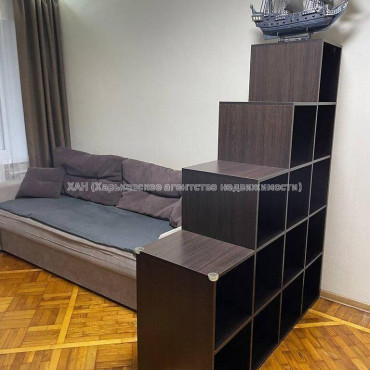 Продам квартиру, Познанская ул. , 1 кім., 30.50 м², капитальный ремонт 