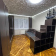 Продам квартиру, Познанская ул. , 1 кім., 30.50 м², капитальный ремонт 