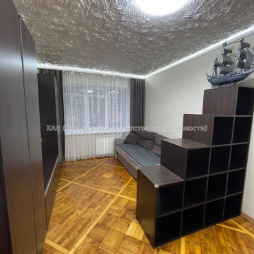 Продам квартиру, Познанская ул. , 1 кім., 30.50 м², капитальный ремонт 