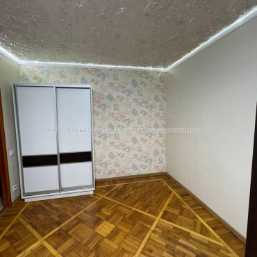 Продам квартиру, Познанская ул. , 1 кім., 30.50 м², капитальный ремонт 