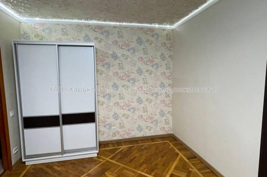 Продам квартиру, Познанская ул. , 1 кім., 30.50 м², капитальный ремонт 