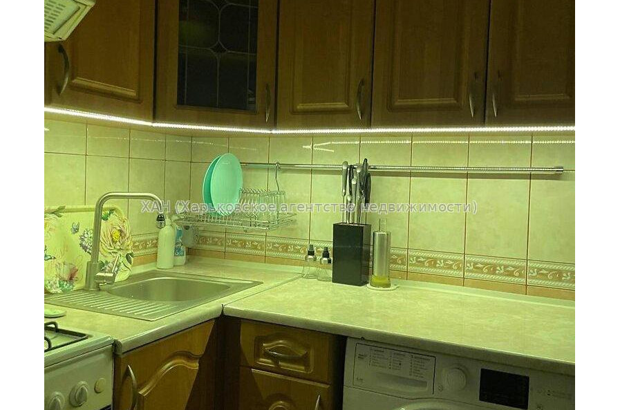 Продам квартиру, Познанская ул. , 1 кім., 30.50 м², капитальный ремонт 