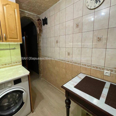 Продам квартиру, Познанская ул. , 1 кім., 30.50 м², капитальный ремонт 