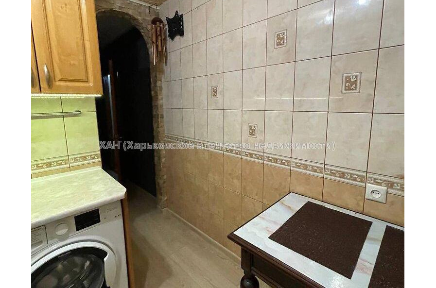 Продам квартиру, Познанская ул. , 1 кім., 30.50 м², капитальный ремонт 
