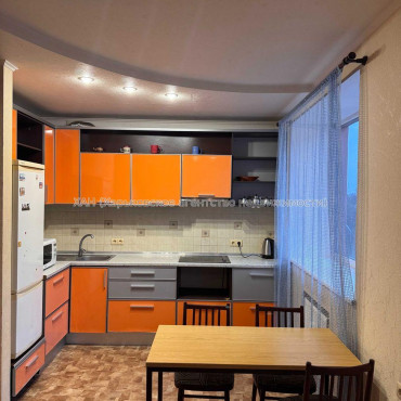 Сдам квартиру, Клочковская ул. , 1  ком., 42.20 м², капитальный ремонт 