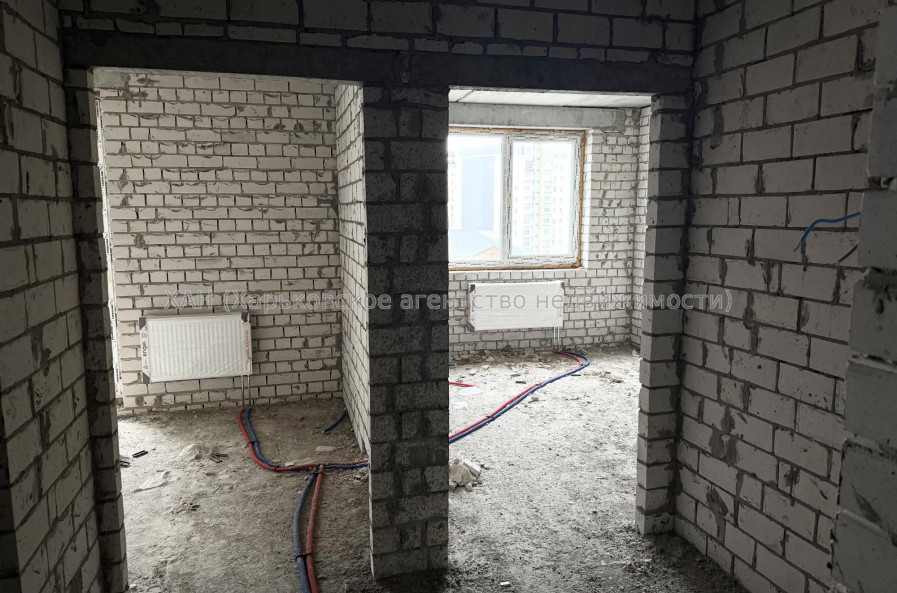 Продам квартиру, Полтавский Шлях ул. , 184 , 1  ком., 41 м², без внутренних работ 