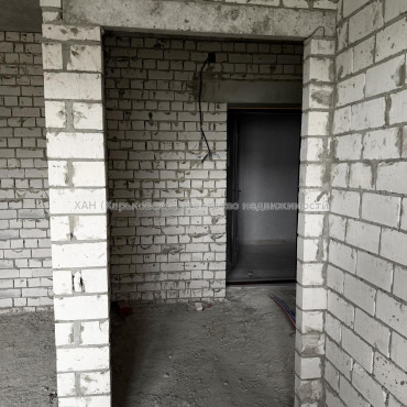 Продам квартиру, Полтавский Шлях ул. , 184 , 1  ком., 41 м², без внутренних работ 