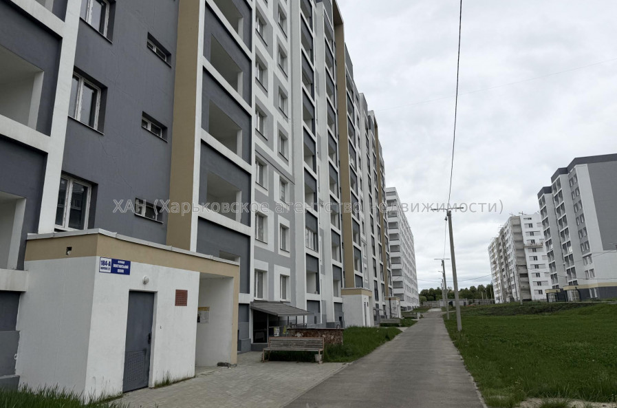 Продам квартиру, Полтавский Шлях ул. , 184 , 1  ком., 41 м², без внутренних работ 