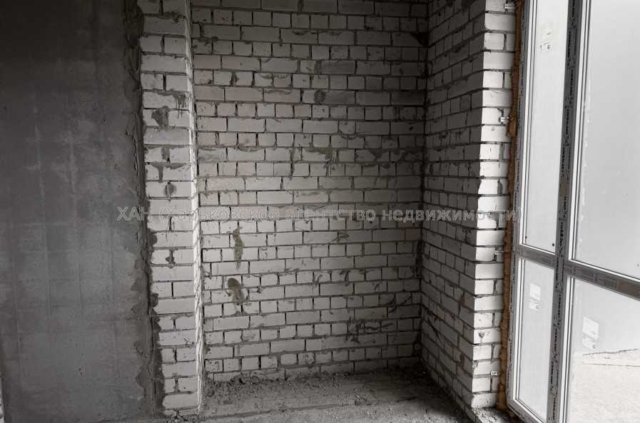 Продам квартиру, Полтавский Шлях ул. , 184 , 1  ком., 41 м², без внутренних работ 