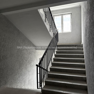 Продам квартиру, Полтавский Шлях ул. , 184 , 1  ком., 41 м², без внутренних работ 