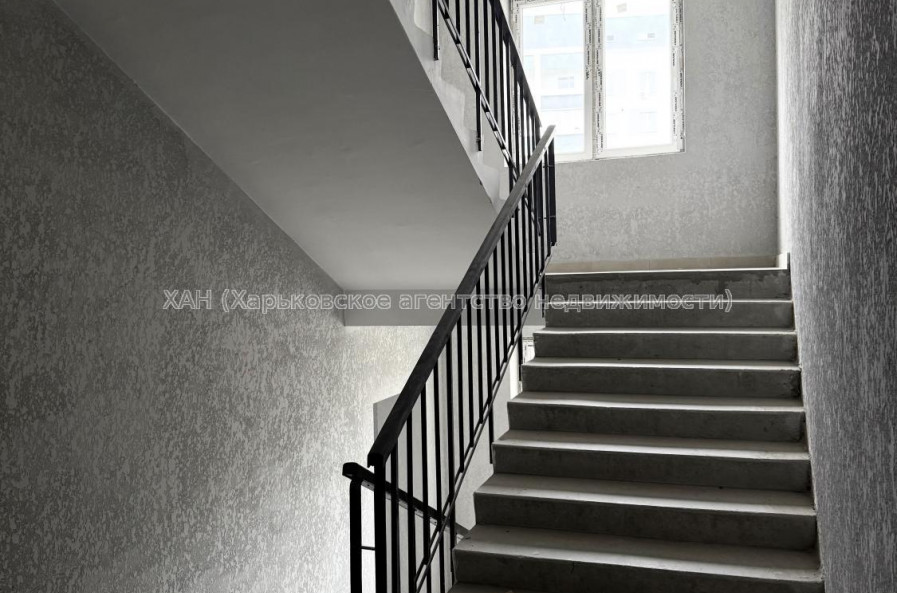 Продам квартиру, Полтавский Шлях ул. , 184 , 1  ком., 41 м², без внутренних работ 