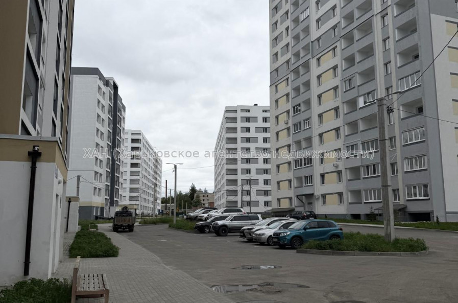 Продам квартиру, Полтавский Шлях ул. , 184 , 1  ком., 41 м², без внутренних работ 