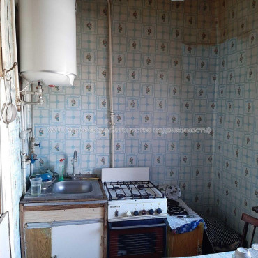 Продам квартиру, Юмашева ул. , 2 кім., 46.10 м², советский ремонт 
