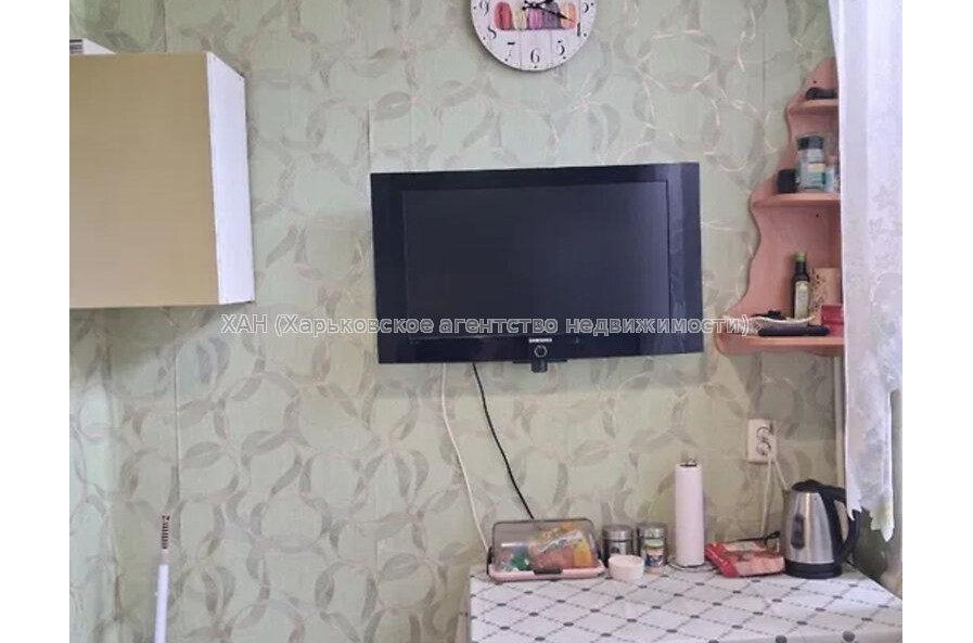 Продам квартиру, Архитектора Алёшина просп. , 1 кім., 35 м², косметический ремонт 