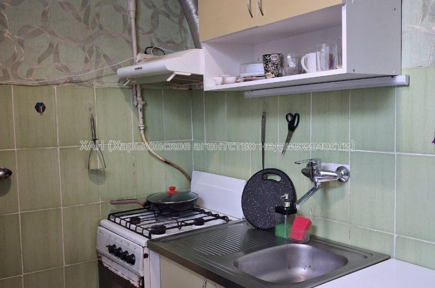 Продам квартиру, Архитектора Алёшина просп. , 1 кім., 35 м², косметический ремонт 