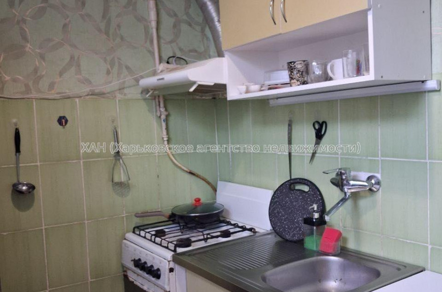 Продам квартиру, Архитектора Алёшина просп. , 1 кім., 35 м², косметический ремонт 