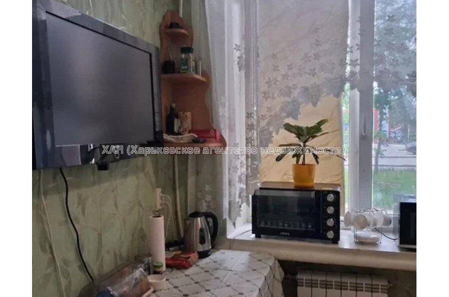 Продам квартиру, Архитектора Алёшина просп. , 1 кім., 35 м², косметический ремонт 