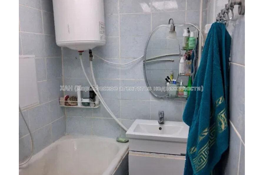 Продам квартиру, Архитектора Алёшина просп. , 1 кім., 35 м², косметический ремонт 