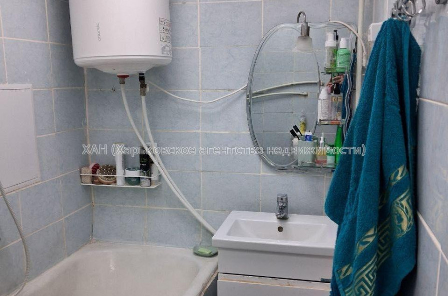 Продам квартиру, Архитектора Алёшина просп. , 1 кім., 35 м², косметический ремонт 