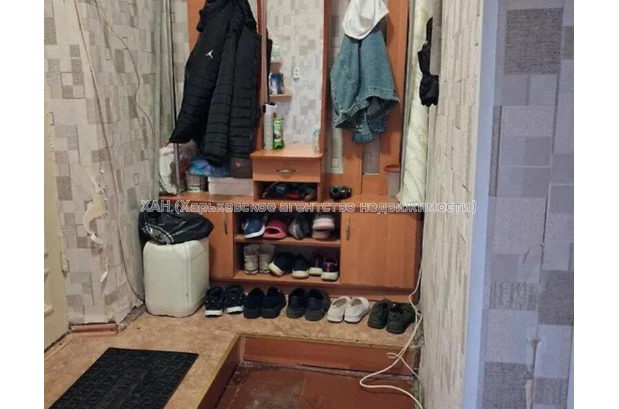 Продам квартиру, Архитектора Алёшина просп. , 1 кім., 35 м², косметический ремонт 