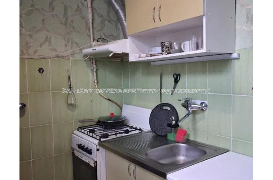 Продам квартиру, Архитектора Алёшина просп. , 1 кім., 35 м², косметический ремонт 