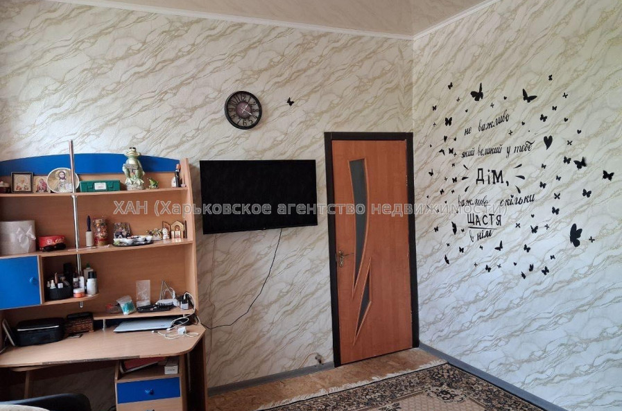 Продам квартиру, Архитектора Алёшина просп. , 1 кім., 35 м², косметический ремонт 