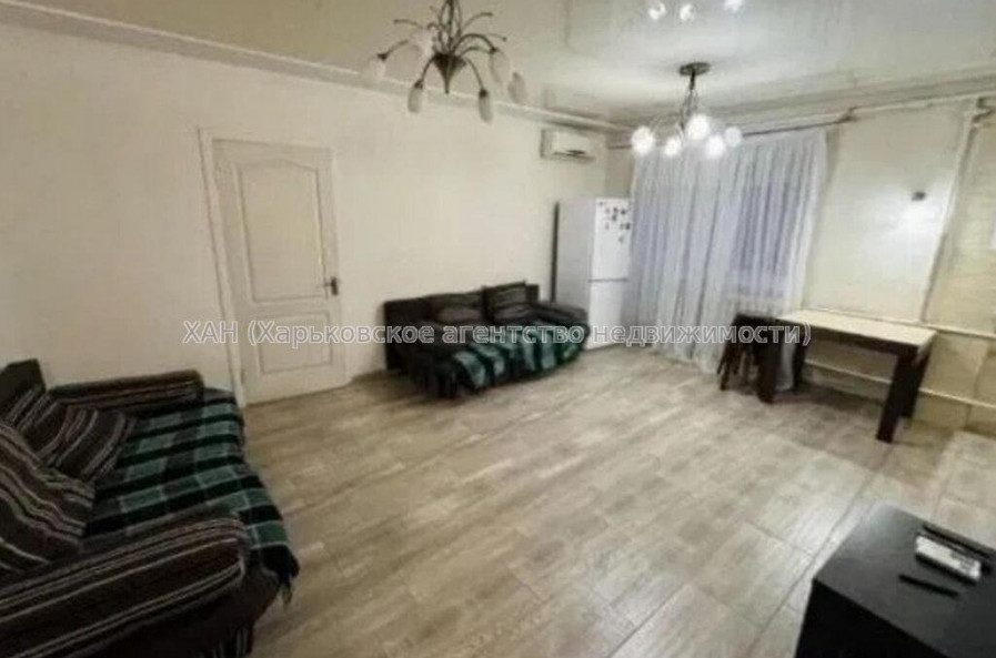 Продам квартиру, Защитников Неба ул. , 2 кім., 44 м², авторский дизайн 