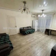 Продам квартиру, Защитников Неба ул. , 2 кім., 44 м², авторский дизайн 