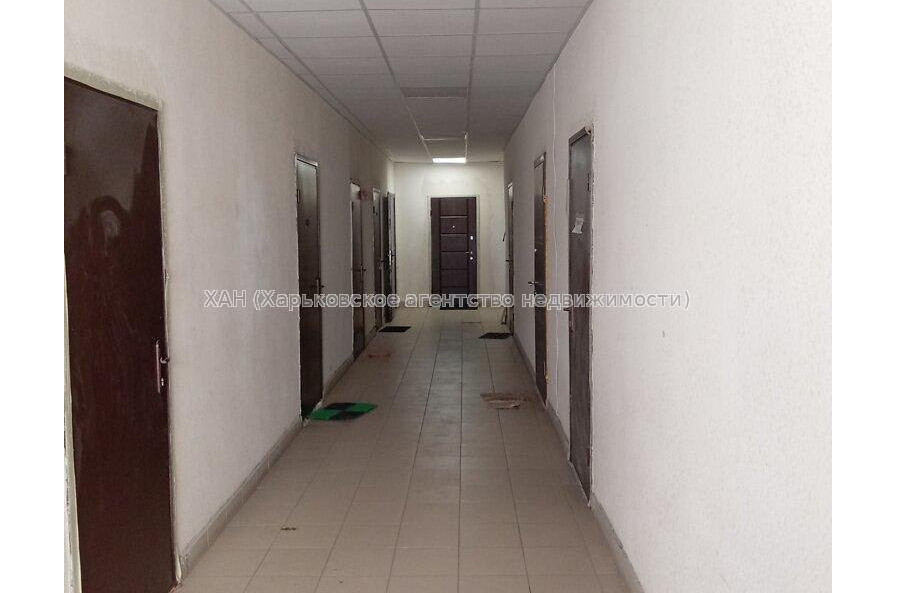 Продам квартиру, Героев Харькова просп. , 1  ком., 24 м², без внутренних работ 